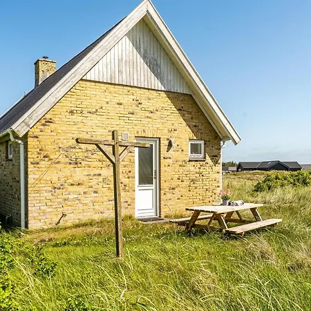 Pa En Ugenert Grund Sj57 Semesterbostad Harboør